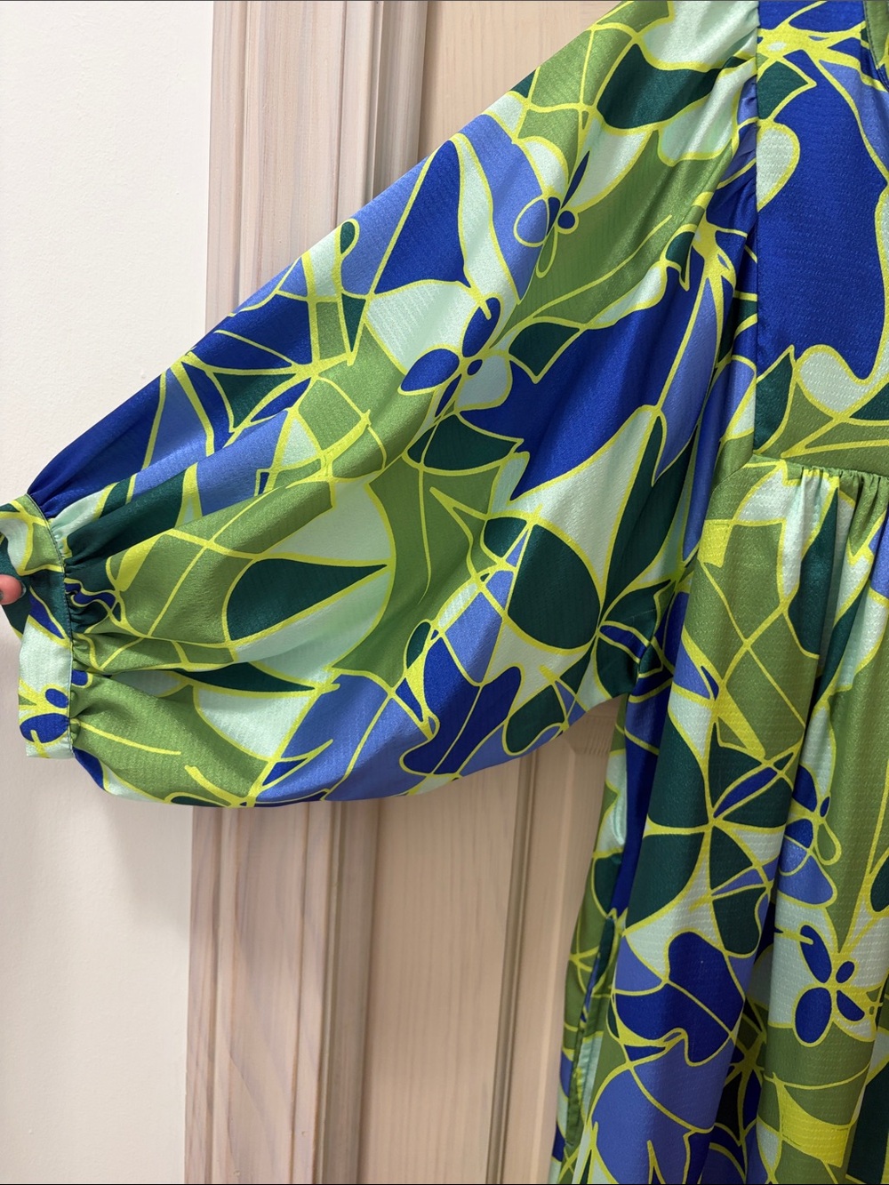 Emily McCarthy Green & Blue and green Dress - Picture 4 of 8
